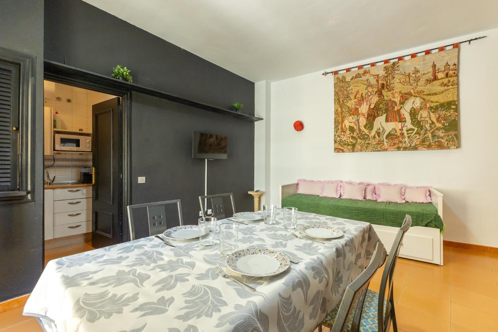 Conde Center Premium Suites, Free Parking Seville Luaran gambar